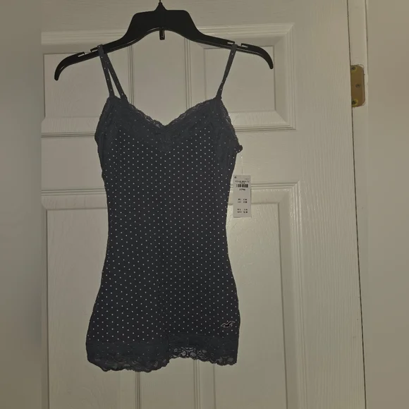 NWT Hollister Womens Lace Trim Layering Cami - Picture 2 of 4